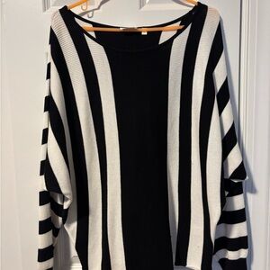 Cyrus Classic Black Knitwear